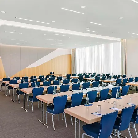 Отель Nh Mannheim Фирнхайм